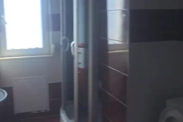 Shtepi me qera Apartament ne Tirane, 2+1, Mobilimi E mobiluar, Pagesa 70,000  Leke.