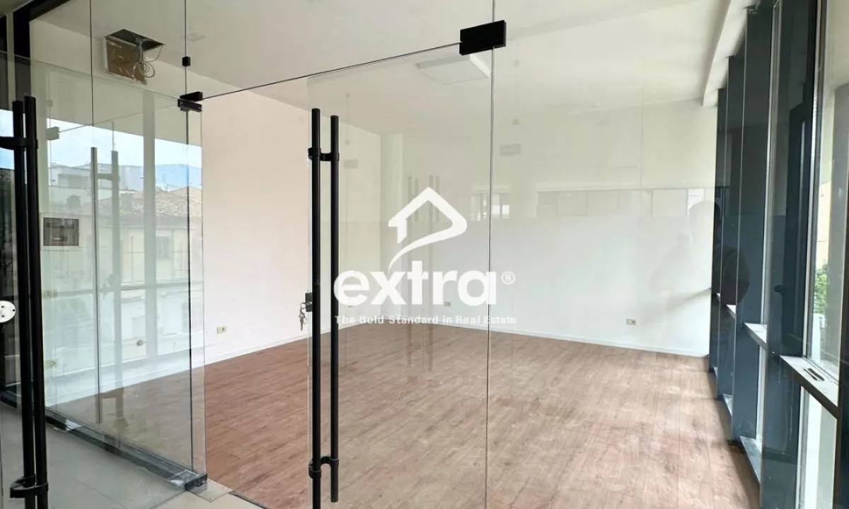 AMBIENT BIZNESI ME QIRA 