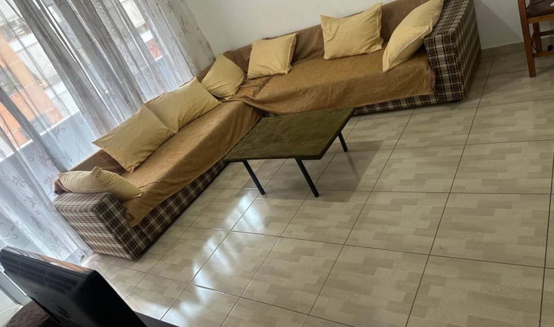 Shtepi me qera Apartament ne Tirane, 1+1, Mobilimi E mobiluar, Pagesa 350  Euro.