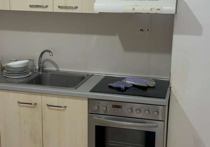 Shtepi me qera Apartament ne Tirane, 1+1, Mobilimi E mobiluar, Pagesa 350  Euro.