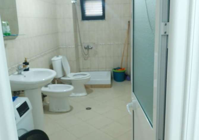 Shtepi me qera Apartament ne Tirane, 2+1, Mobilimi E mobiluar, Pagesa 350  Euro.