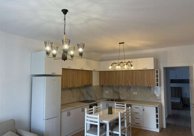 Shtepi me qera Apartament ne Tirane, 1+1, Mobilimi E mobiluar, Pagesa 500  Euro.