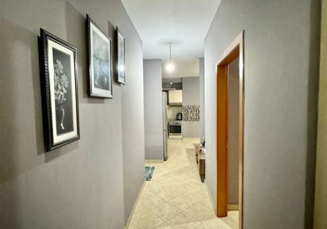 Shtepi me qera Apartament ne Tirane, 1+1, Mobilimi E mobiluar, Pagesa 400  Euro.