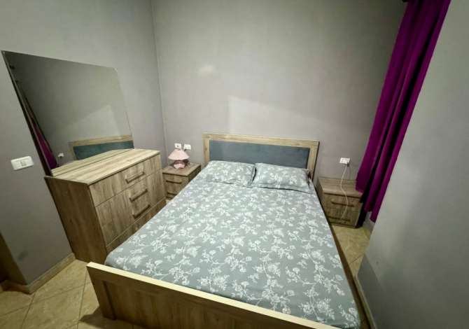 Shtepi me qera Apartament ne Tirane, 1+1, Mobilimi E mobiluar, Pagesa 400  Euro.