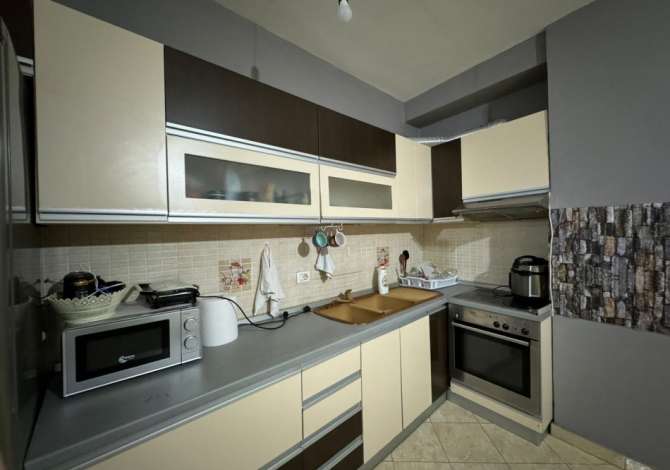 Shtepi me qera 1+1 ne Tirane - 400 Euro