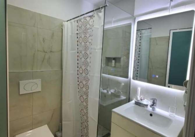 Shitet Hotel ne Qender te Tiranes