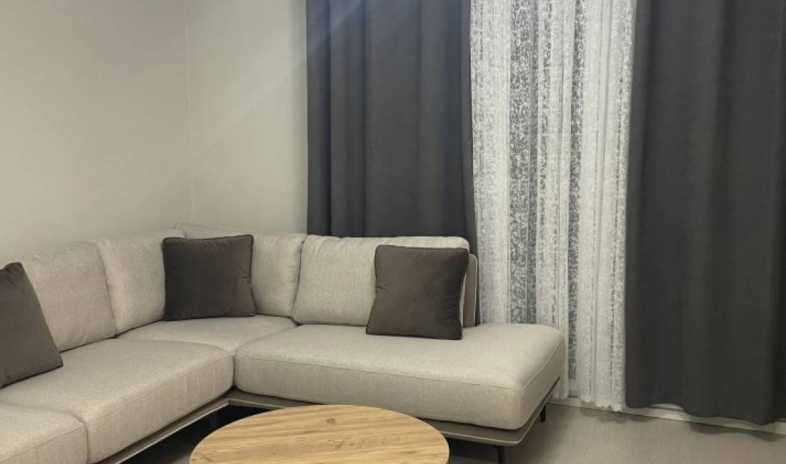 Appartamento in affitto a Tirana 2+1, Arredato