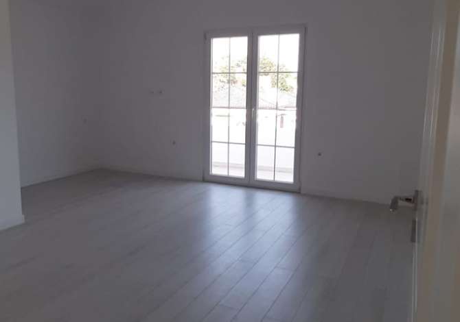 Shtepi me qera Vila Luksoze ne Tirane, 7+1, Mobilimi E mobiluar, Pagesa 3,500  Euro.