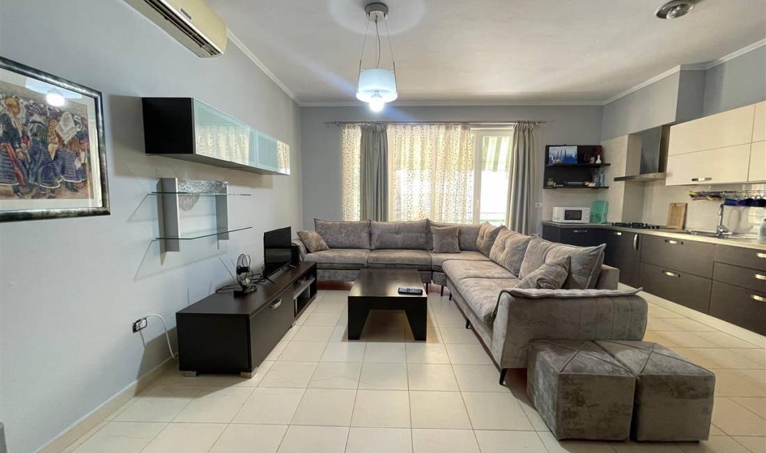 Shtepi me qera Apartament ne Tirane, 2+1, Mobilimi E mobiluar, Pagesa 600  Euro.