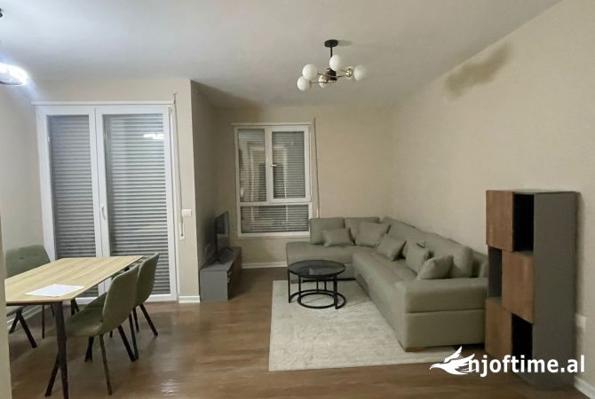 Shtepi me qera Apartament ne Tirane, 2+1, Mobilimi E mobiluar, Pagesa 600  Euro.