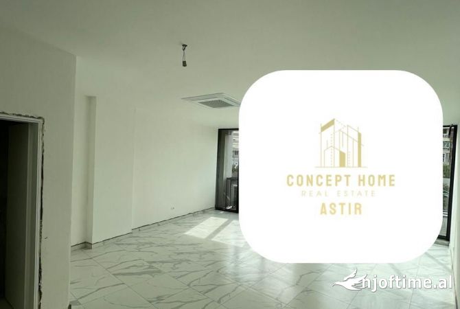 Ambiente Commerciale in Affitto 3+1 a Tirana - 1,000 Euro