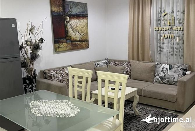 Jepet me qera Apartamenti 1+1  Komuna e  Parisit  Kika 2