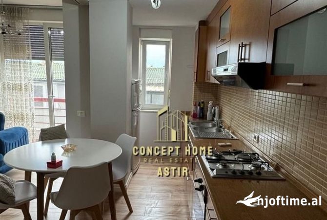 Shtepi me qera Apartament ne Tirane, 2+1, Mobilimi E mobiluar, Pagesa 750  Euro.