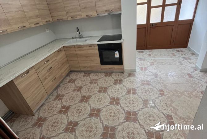 Jepet me qera Vile tek Xhamlliku