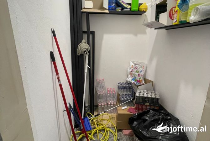 Shitet Biznes Lokal Ish Fusha Aviaconit 