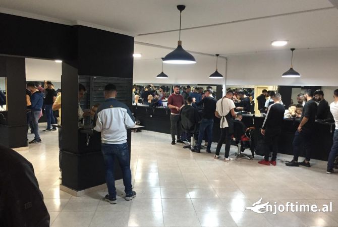 Business Property in Sale 4+1 in Tirana - 1,062,500 Euro