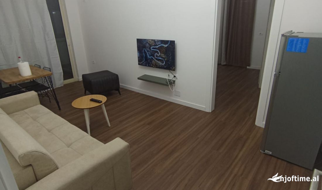 Shtepi me qera Apartament ne Tirane, 1+1, Mobilimi E mobiluar, Pagesa 30,000  Leke.