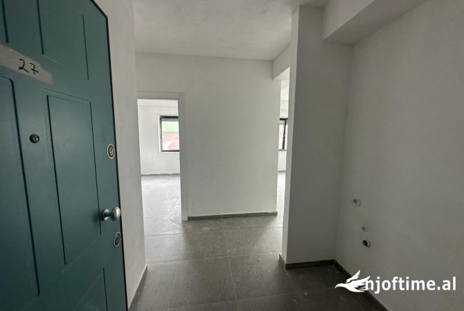 Shtepi ne shitje 2+1 ne Tirane - 180,000 Euro