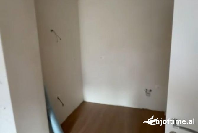Apartment for sale in Tirana 1+1, Furnished