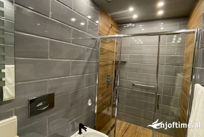 Shtepi me qera Apartament ne Tirane, 2+1, Mobilimi E mobiluar, Pagesa 1,000  Euro.