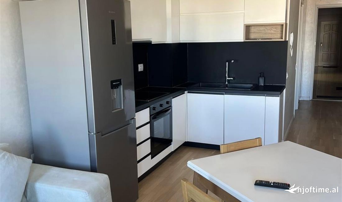 Appartamento in affitto a Tirana 1+1, Arredato