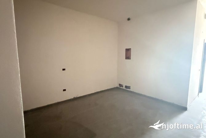 Jepet ambient me qira ne Paskuqan