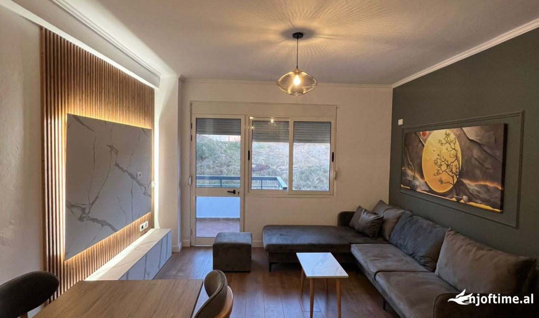 Shtepi ne shitje Apartament ne Durres, Garsoniere, Mobilimi E mobiluar, Pagesa 73,000  Euro.