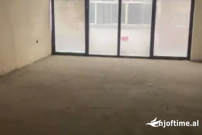 Business Property in Sale 1+1 in Tirana - 65,000 Euro