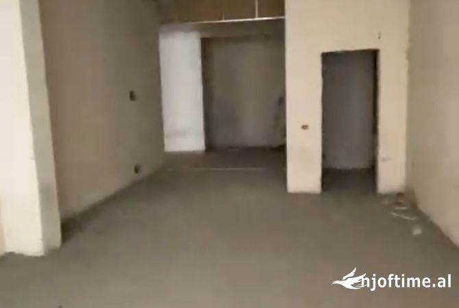 Business Property in Sale 1+1 in Tirana - 65,000 Euro