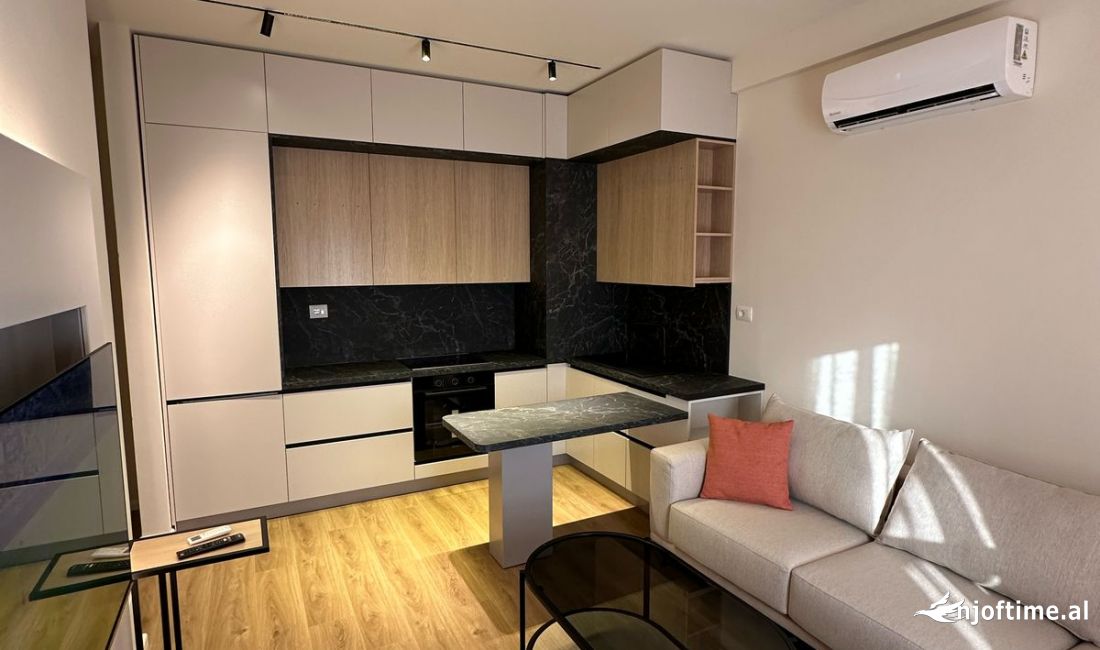 Appartamento in affitto a Tirana 1+1, Arredato