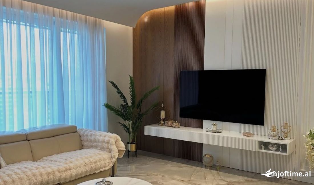 Appartamento in vendita a Tirana 3+1, Arredato