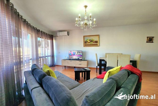 Shtepi me qera Apartament ne Tirane, 1+1, Mobilimi E mobiluar, Pagesa 520  Euro.