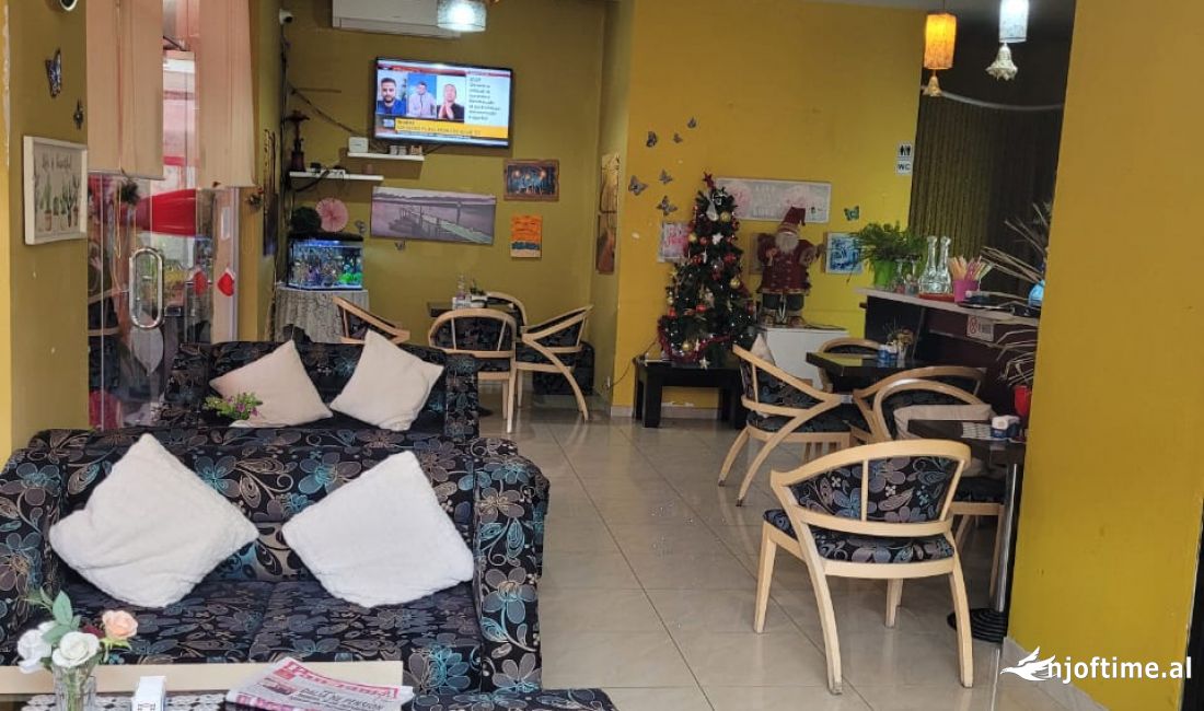 SHitet ambient biznesi Te Rruga Isa Boletini