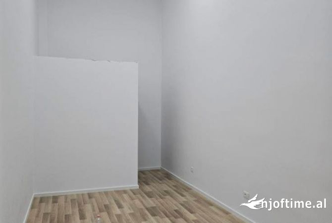 Ambient biznesi ne shitje 1+1 ne Tirane - 115,000 Euro