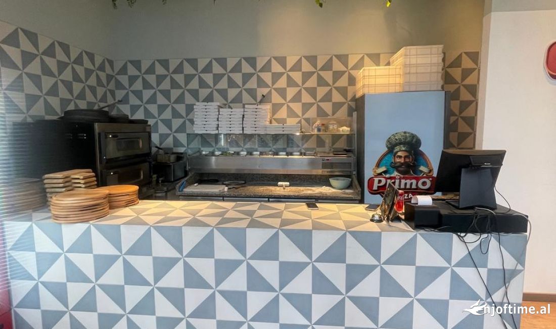 Shitet Biznesi Pizzeri tek  Liqeni Thate 