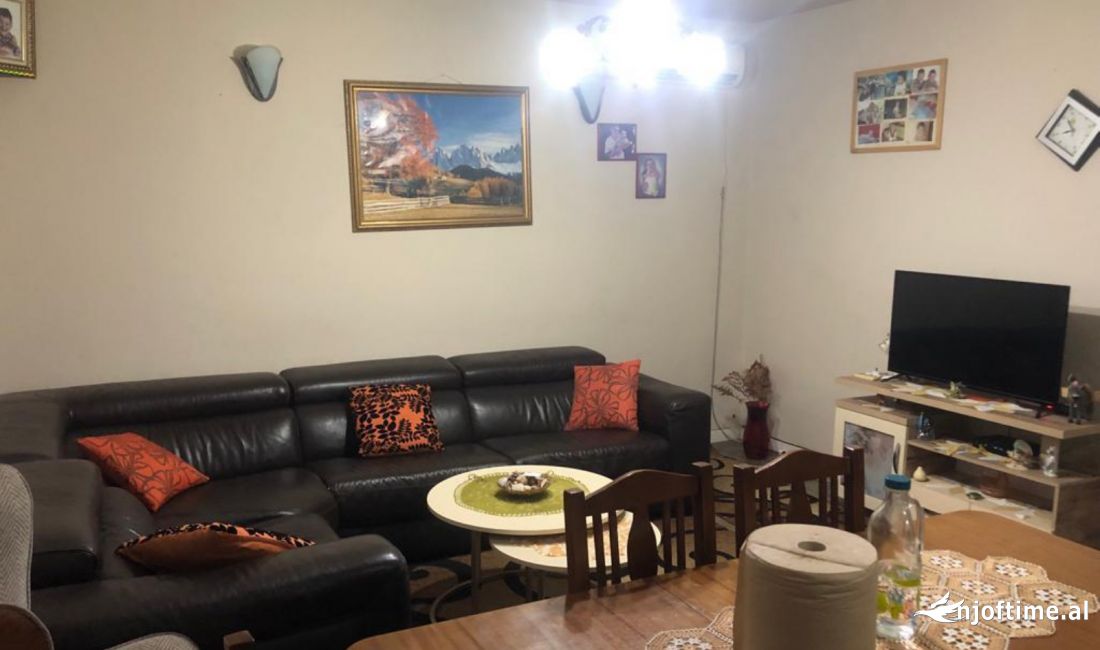 Casa privata/Indipendente in vendita a Tirana 3+1, Arredato