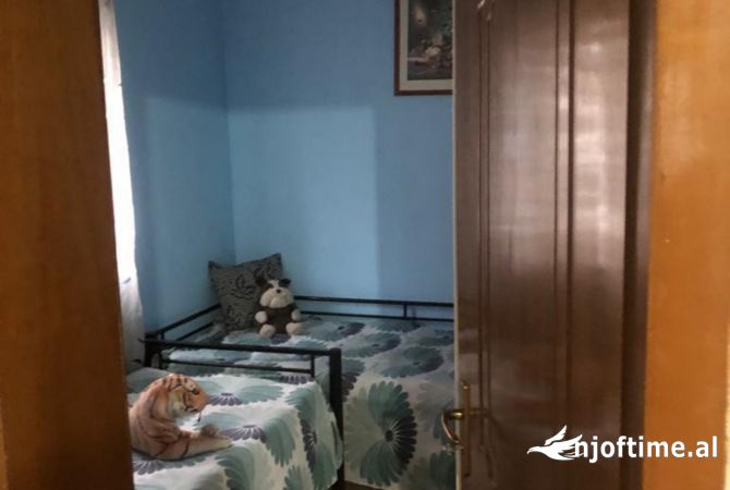 Casa privata/Indipendente in vendita a Tirana 3+1, Arredato