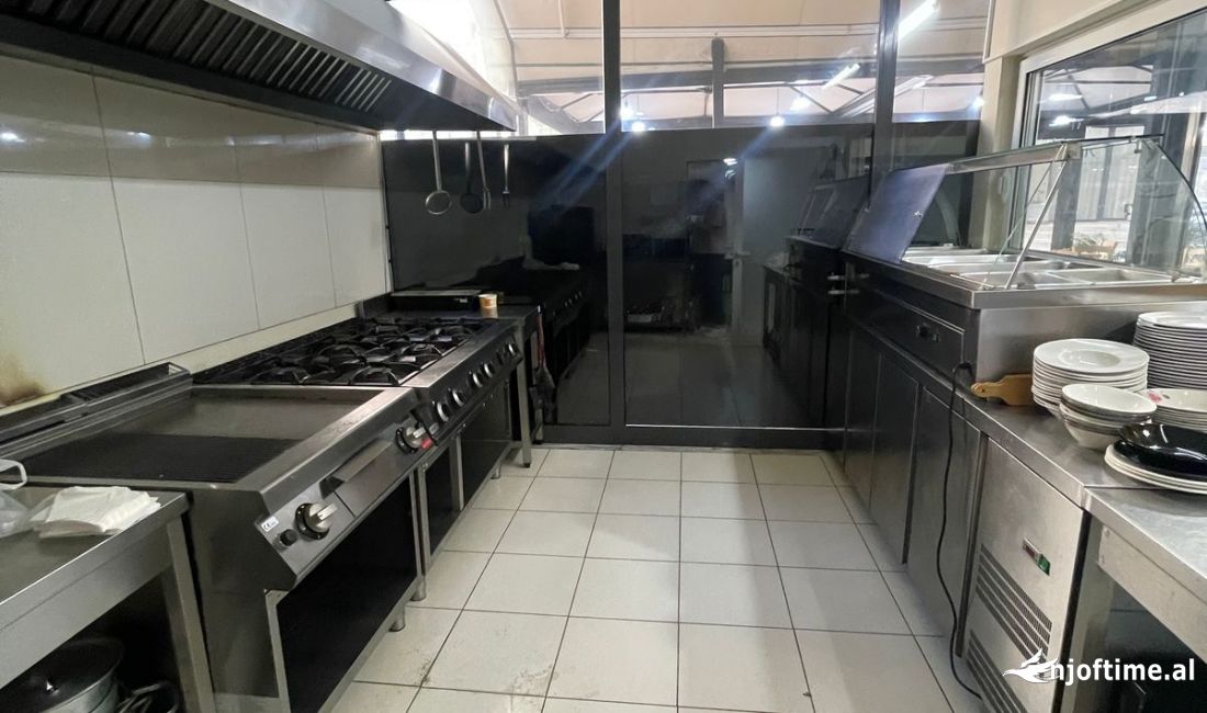 Jepet me qera Bar-Restorant Ne Astir