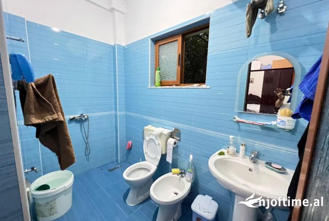 Shtepi ne shitje Shtepi Private ne Tirane, 4+1, Mobilimi E mobiluar, Pagesa 320,000  Euro.