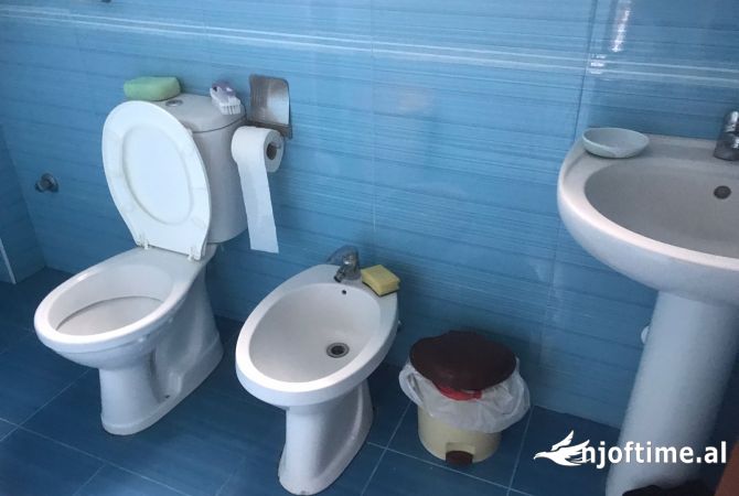 Shtepi ne shitje Shtepi Private ne Tirane, 4+1, Mobilimi E mobiluar, Pagesa 320,000  Euro.