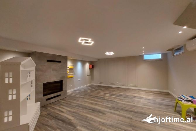 Luxury villas for rent in Tirana 3+1, Furnished