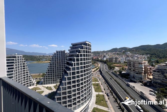 Shitet apartament 2+1+2 tek Liqeni Artificial, Lake View