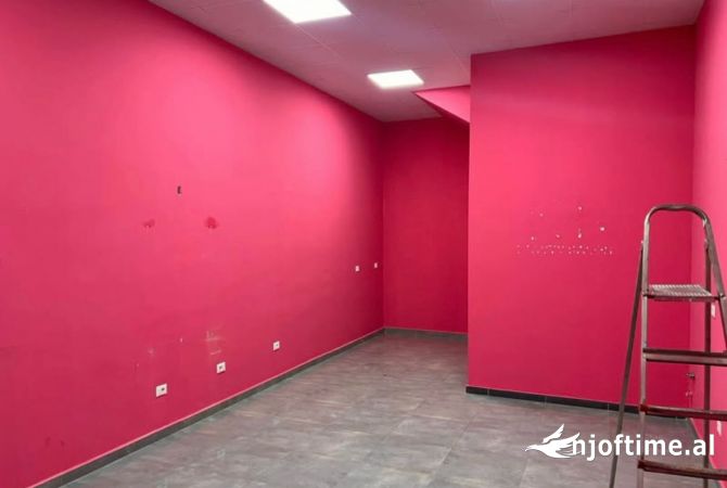 Business Property for Rent 1+1 in Tirana - 600 Euro