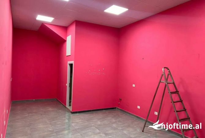 Business Property for Rent 1+1 in Tirana - 600 Euro