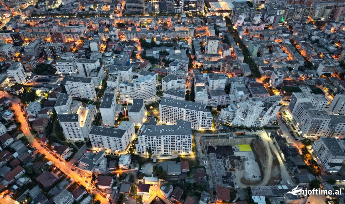 Appartamento in vendita a Tirana 1+1, Arredato