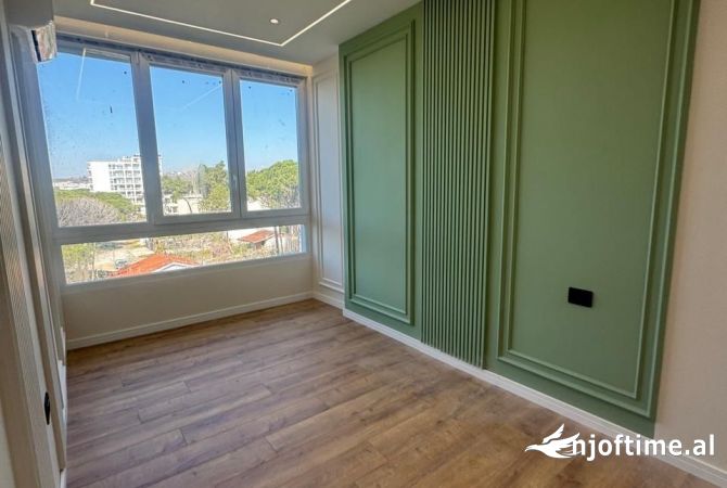 Appartamento in vendita a Durazzo 2+1, Vuoto
