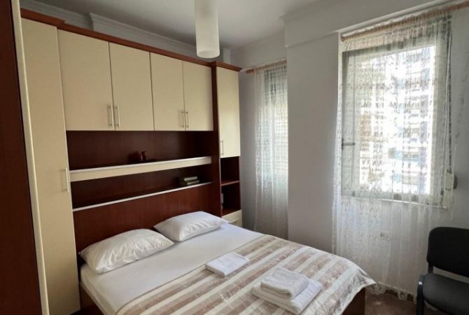 Appartamento in affitto a Tirana 2+1, Arredato