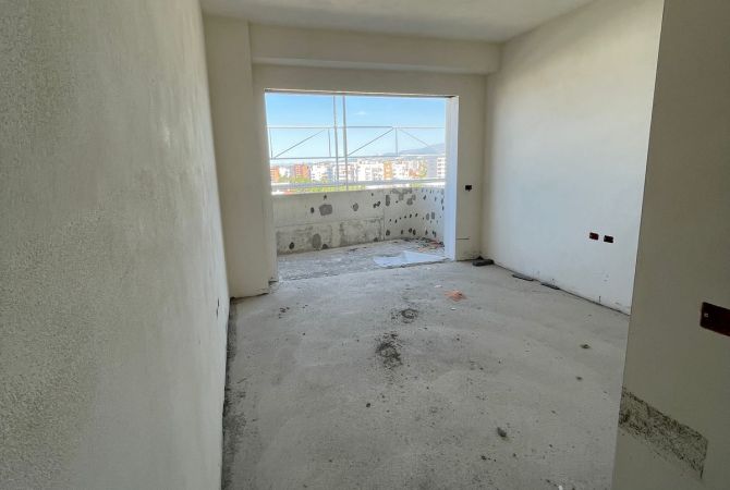 Shtepi ne shitje Apartament ne Tirane, 2+1, Mobilimi E mobiluar, Pagesa 97,000  Euro.