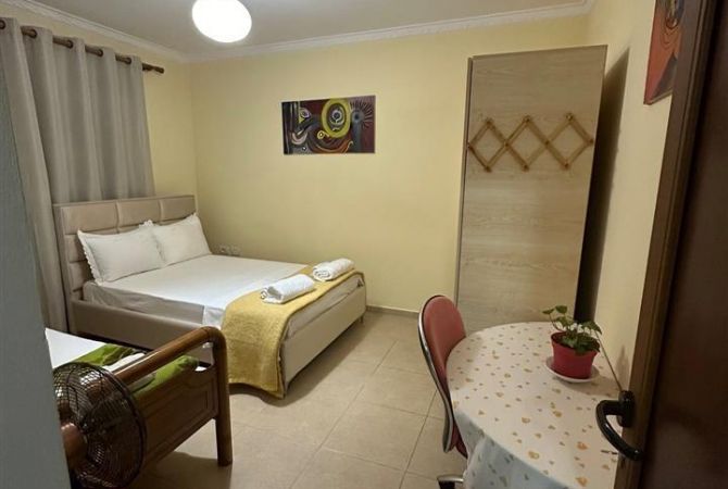 Jepet me qera apartment 2+1 tek Rruga e Durresit