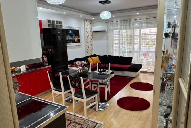 Shtepi ne shitje 2+1 ne Tirane - 245,000 Euro